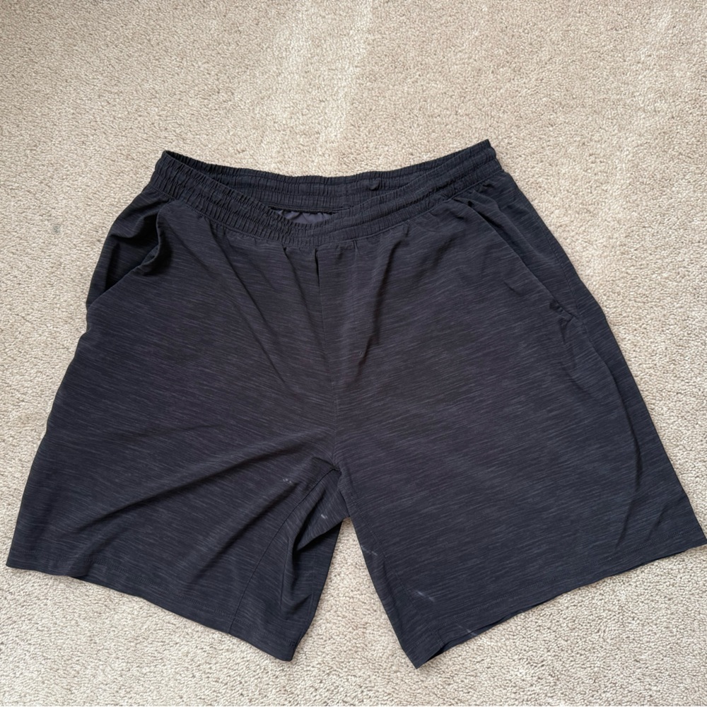 Lululemon XL Men's Black Athletic Shorts